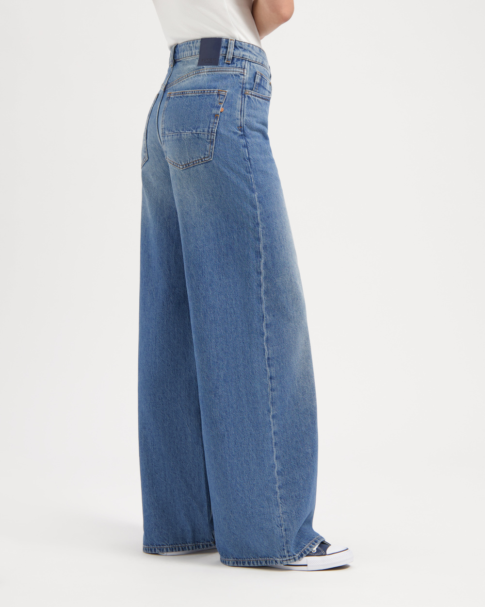 Francis Super Wide Rosebowl Blue