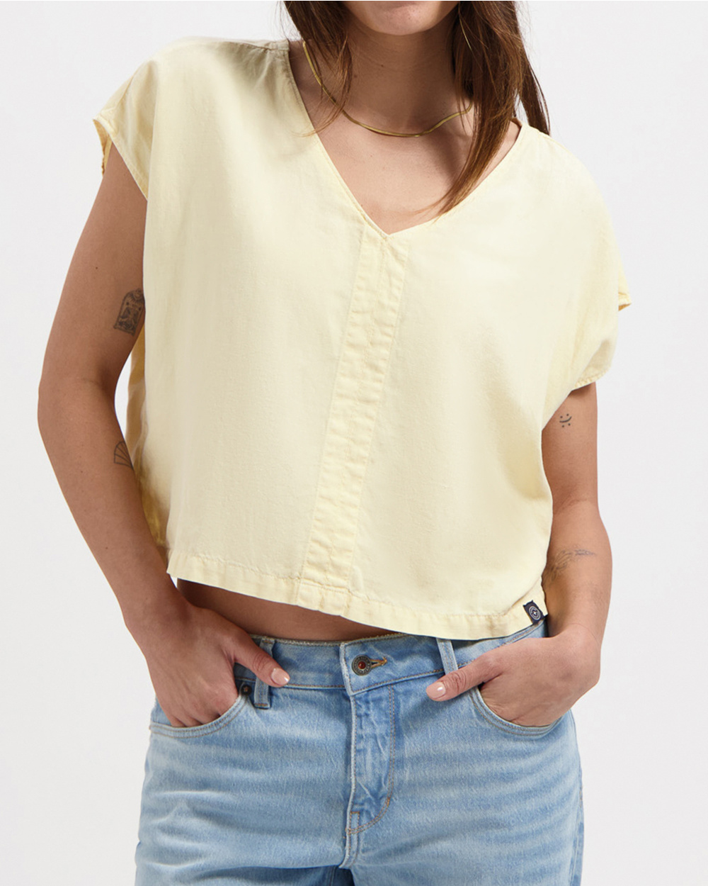 Emily T-Shirt mit V-Ausschnitt