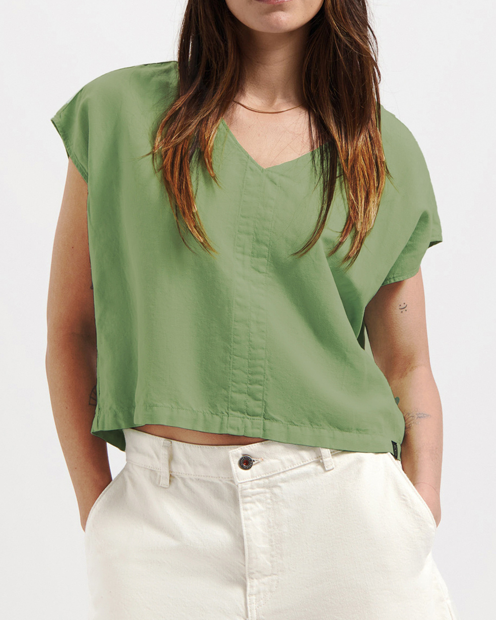 Emily T-Shirt mit V-Ausschnitt