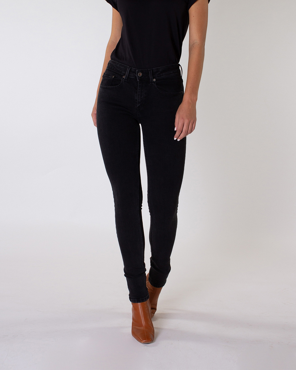 Carey Skinny Black Again