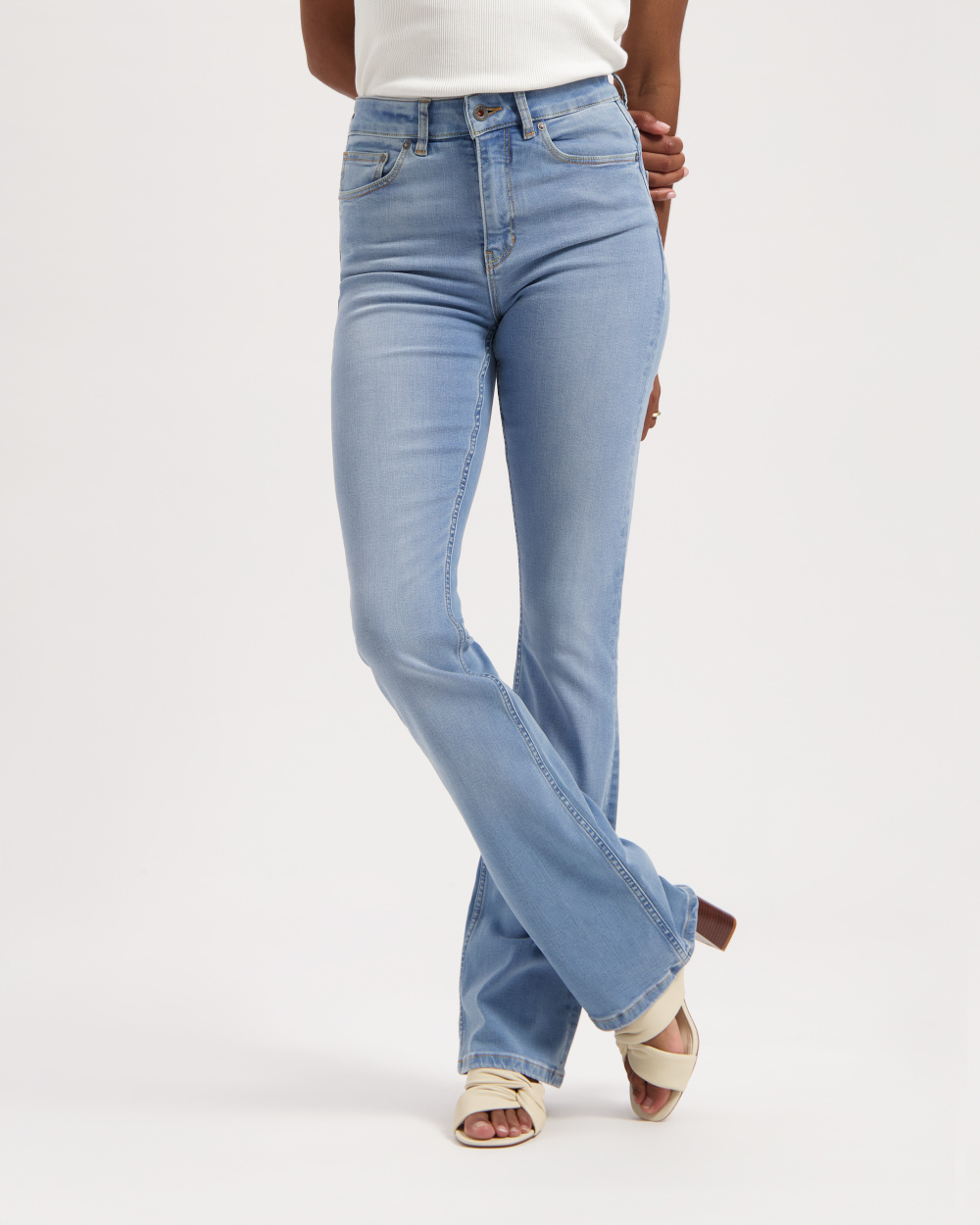 Zoe High Rise Bootcut Lucky Vintage