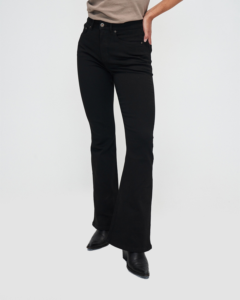 Lisette flare jeans forever black