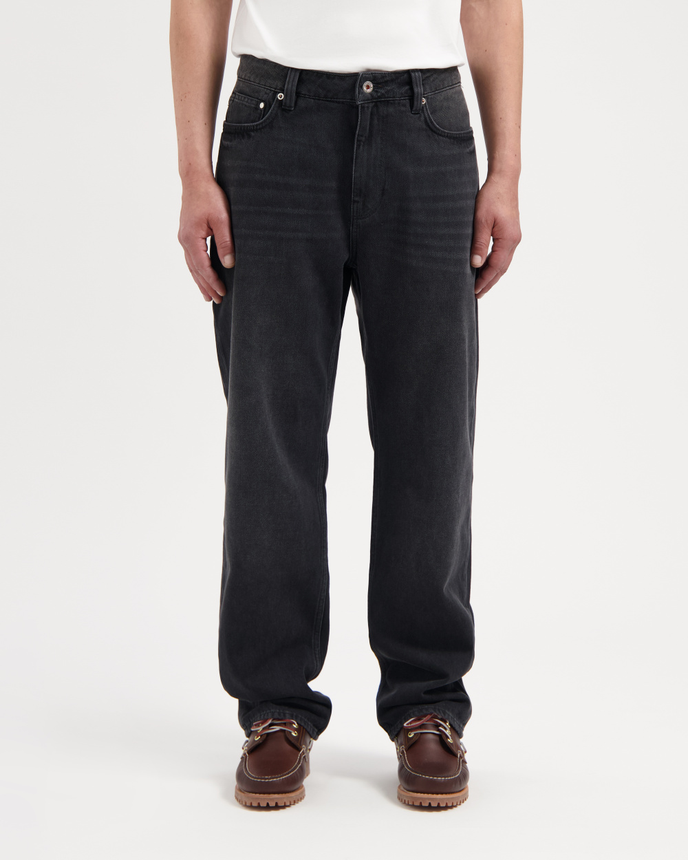 Larry Loose Smoky Noir